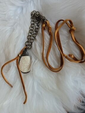 Long Magnesite Leather Necklace